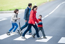 Размер штрафа для водителей, не уступающих дорогу пешеходам, вырастет 10 ноября