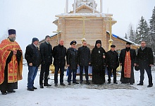 В п.Синдор состоялось освящение куполов строящегося храмового комплекса 